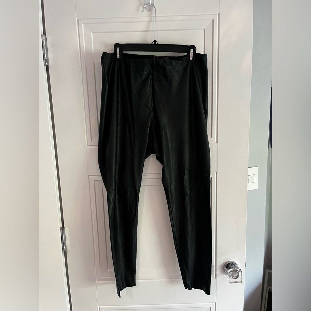 Commando control faux leather leggings